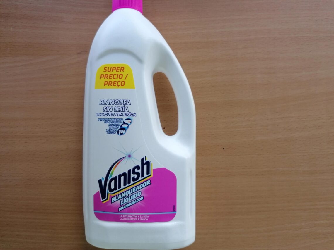 Vanish Odplamiacz Do Białych Tkanin W Płynie 1Litr